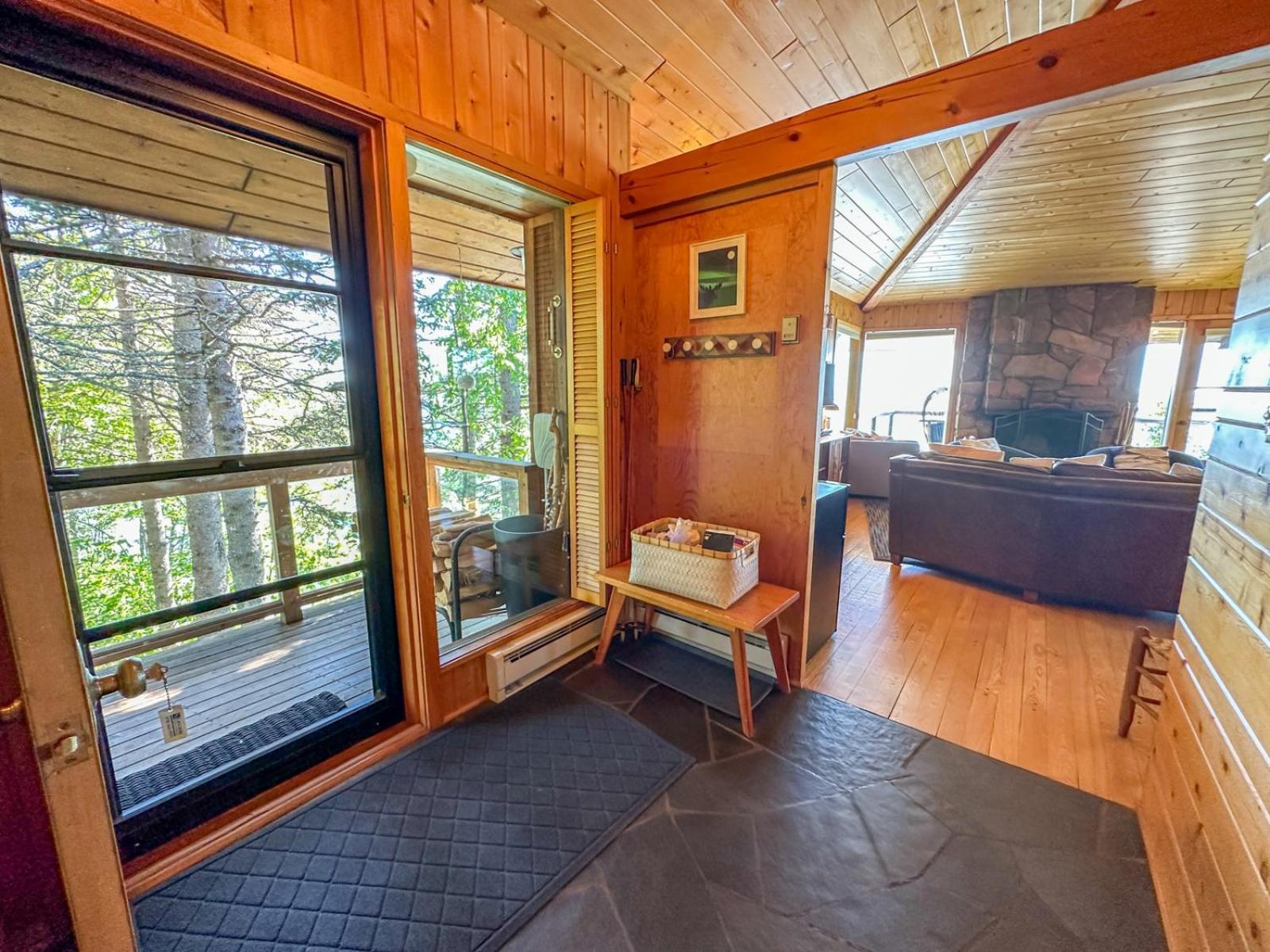 Baileys On The Lake By Cascade Vacation Rentals 卢森 外观 照片